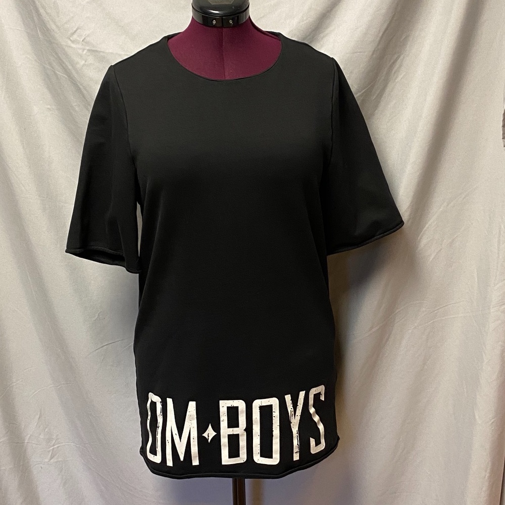 Dress Forum Los Angeles California graphic Om Boys